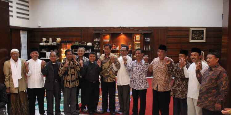 Tokoh Lintas Agama Surabaya Serukan Deklarasi Keamanan Pilpres 2014