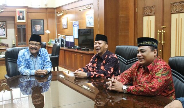 Gus Ipul: Pemprov Jatim Akan Realisasikan Koperasi Syariah Wanita