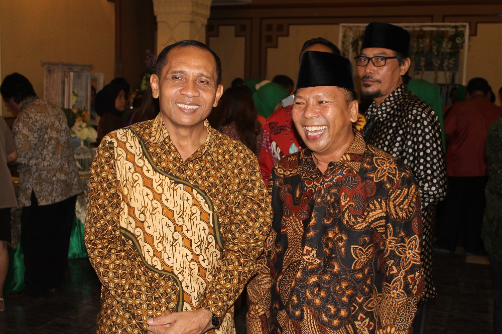 Pangdam V/Brawijaya Mayjen TNI I Made Sukadana dan Ketua DPW LDII Provinsi Jawa Timur Drs. Ec. H. Amien Adhy