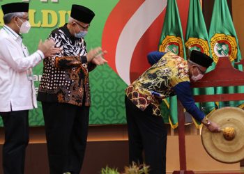 Pembukaan Musyawarah Wilayah (Muswil) VII LDII Kalimantan Selatan (Kalsel) oleh Staf Ahli Bidang Pemerintahan Hukum dan Politik, Sulkan, mewakili Gubernur Kalsel, 20 Maret 2022. Dok: KIM Kalsel.