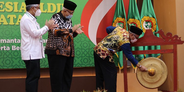 Pembukaan Musyawarah Wilayah (Muswil) VII LDII Kalimantan Selatan (Kalsel) oleh Staf Ahli Bidang Pemerintahan Hukum dan Politik, Sulkan, mewakili Gubernur Kalsel, 20 Maret 2022. Dok: KIM Kalsel.