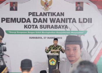 Wali Kota Surabaya Eri Cahyadi membuka pelantikan Pemuda dan Wanita LDII Surabaya masa bakti 2021-2025 di Aula Ponpes Sabilurrosyidin Annur, Gayungan, Surabaya, 27 Maret 2022. Dok: Kontributor KIM Surabaya.
