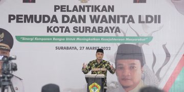Wali Kota Surabaya Eri Cahyadi membuka pelantikan Pemuda dan Wanita LDII Surabaya masa bakti 2021-2025 di Aula Ponpes Sabilurrosyidin Annur, Gayungan, Surabaya, 27 Maret 2022. Dok: Kontributor KIM Surabaya.