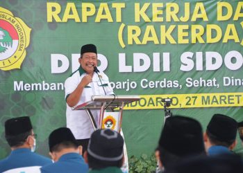 Kepala Bakesbangpol Mustain Baladan beri sambutan pada peserta Rakerda LDII Sidoarjo, 27 Maret 2022. Dok: Kontributor KIM Sidoarjo.