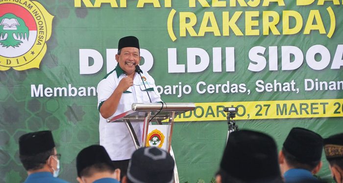 Kepala Bakesbangpol Mustain Baladan beri sambutan pada peserta Rakerda LDII Sidoarjo, 27 Maret 2022. Dok: Kontributor KIM Sidoarjo.