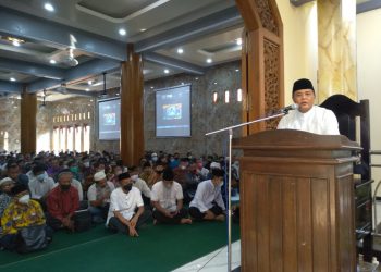 Bupati Karanganyar Juliyatmono beri tausiah pada pengajian LDII, 10 April 2022. Dok: Kontributor KIM Karanganyar.