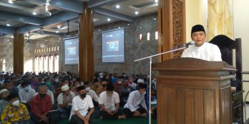 Bupati Karanganyar Juliyatmono beri tausiah pada pengajian LDII, 10 April 2022. Dok: Kontributor KIM Karanganyar.