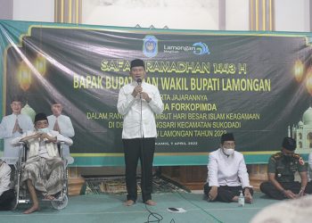 Bupati Lamongan Yuhronur Efendy bersafari ke beberapa Masjid. Salah satunya di Masjid Al-Muttaqin, Desa Bandungsari, 7 April 2022. Dok: Kontributor KIM Lamongan.