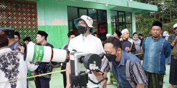 DPP LDII mengikuti pengamatan rukyatul hilal di Sukabumi bersama BMKG dan Kakemenag Sukabumi. Dok: LINES.