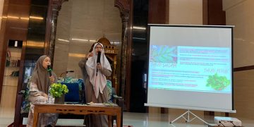 Remaja putri PC LDII Gunung Anyar, Surabaya, helat workshop kemandirian pengenalan bumbu dapur, 26 Mei 2022. Dok: Tim PPG Surabaya Timur.