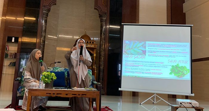 Remaja putri PC LDII Gunung Anyar, Surabaya, helat workshop kemandirian pengenalan bumbu dapur, 26 Mei 2022. Dok: Tim PPG Surabaya Timur.