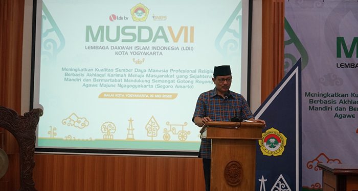 Wakil Wali Kota Yogyakarta Heroe Poerwadi di Musda VII LDII, mengajak masyarakat bergotong-royong majukan kota, 16 Mei 2022. Dok: Kontributor KIM Yogyakarta.