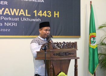Ketua Komisi Pengkajian dan Penelitian MUI Jawa Timur, KH M Noor Harisudin berikan tausiah agama di Aula Kantor DPD LDII Jember, 29 Mei 2022. Dok: Kontributor KIM Jember.