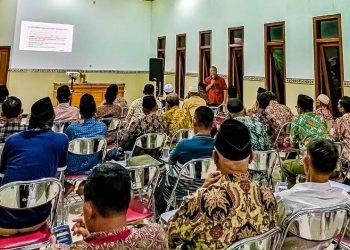 Ketua Departemen Hukum dan HAM DPP LDII Subiyanto sosilisasikan legalitas yayasan dan aset di Aula Al Islah Bojonegoro, 28 Juni 2022. Dok: Lines Bojonegoro.