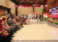 GubernuGubernur Jawa Timur Khofifah Indar Parawansa melaunching gerakan pembagian gratis 77 ribu bendera merah putih di Gedung Bhinaloka Kantor Gubernur Jatim, Selasa (2/8). Dok: LDII Jatim.r Jawa Timur Khofifah Indar Parawansa launching gerakan pembagian gratis 77 ribu bendera merah putih di Gedung Bhinaloka Kantor Gubernur Jatim, Selasa (2/8). Dok: LDII Jatim.
