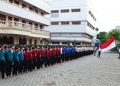 Upacara bendera rutin dilaksanakan setiap hari Senin dan hari-hari nasional yang dilaksanakan Pondok Pesantren Wali Barokah, Kediri sebagai upaya penumbuhan budi pekerti, karakter bangsa, terutama nilai-nilai kebangsaan dan kebhinekaan. Foto: LINES.