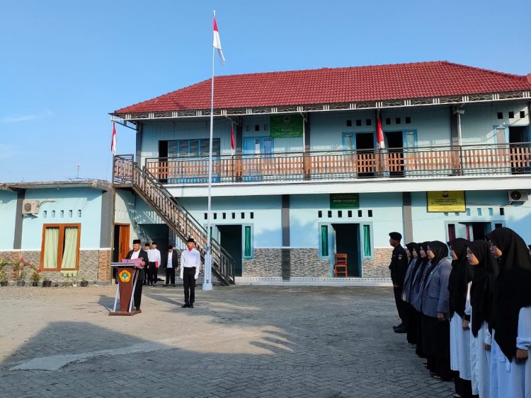 Upacara HUT ke-77 RI, LDII Bojonegoro Ajak Santri Junjung Tinggi Nilai Pancasila