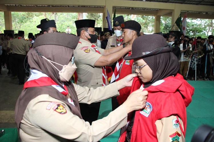 Pembukaan Kemah Besar Nasional (Kembesnas)” yang digelar Satuan Komunitas Pramuka Sekawan Persada Nusantara (Sako SPN) di Bumi Perkemahan Letjen (Purn) Mashudi, Kiara Payung, Kabupaten Sumedang, pada Rabu (14/9). Dok: LINES.