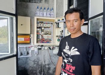 warga LDII Lamongan yang memakai cara inovatif dalam budidaya udang Vanamei