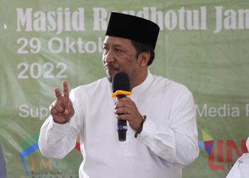 Ketua MUI Kota Batu KH Nurbani Yusuf saat mengisi tausyiah Pengajian Akbar Ukhuwah Islamiyah LDII Kota Malang di Masjid Roudhotul Jannah, Sabtu (29/10). Dok: LINES.