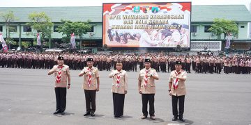 Kwarda Jawa Timur menggelar apel wawasan kebangsaan dan bela negara di Upacara A.Yani Kodam V/ Brawijaya, Rabu (26/10). Dok: LINES.