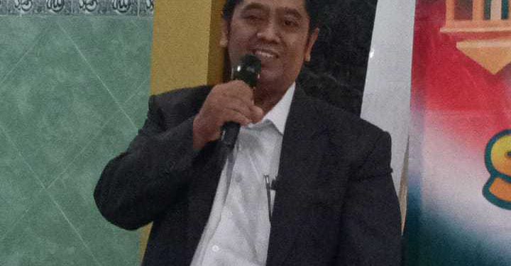 Ustaz Amir Mahmud salah satu mubaligh LDII pada tausyiah safari shalat subuh berjamaah di Masjid An-Nur, Jalan Empunala, Kota Mojokerto, Minggu (30/10). Dok: LINES.