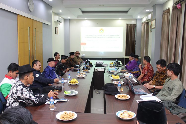 Kunjungan Biro EPM DPW LDII Jabar ke Kantor LDII Jatim. Pertemuan tersebut sebagai momentum membangun kolaborasi memajukan kemandirian ekonomi umat, Selasa (22/11). Dok: LINES.