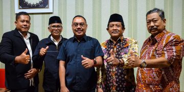 DPD LDII Pamekasan mengadakan audiensi di kantor Kejaksaan Negeri (Kejari) Pamekasan, pada Jumat (2/12). Kedatangan mereka disambut Kasi intel Kejari Pamekasan, Ardian Juanedi.