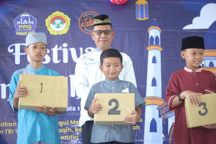 PC LDII  Kecamatan Kaliwates mengadakan kegiatan pembinaan generus usia PAUD dan SD dalam bentuk Festival Anak Sholeh (FAS). Dok: LINES.