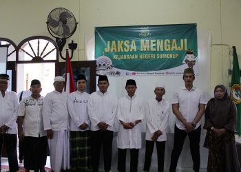 Mengawali tahun 2023, DPD LDII Kabupaten Sumenep menggandeng Kejaksaan Negeri (Kejari) mengadakan kegiatan pertamanya “Jaksa Mengaji dan Jaksa Menjawab" di Masjid Al Hadi, Paberasan, Minggu (15/1). Dok: LINES.