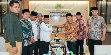 Ketua Umum MUI Kalimantan Utara (Kaltara) KH. Zainuddin Dalila beserta jajaran silaturrahim ke Kantor DPP LDII, Jakarta, pada Rabu (4/1). Foto: LINES.