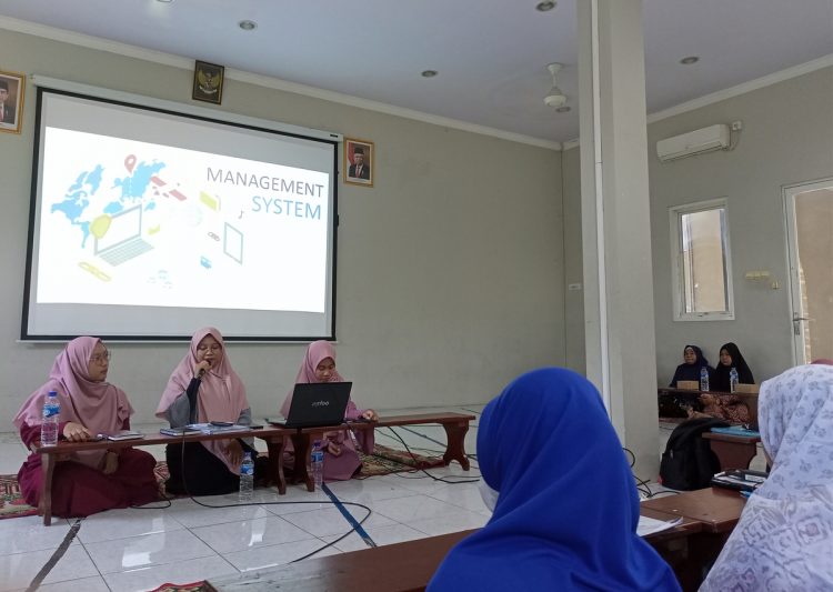 Sarasehan dan Management System dengan tema "Menjadi Pengurus Religius di Era Digital", Minggu (15/1) di Masjid At-Taqwa, Surabaya. Dok: LINES.