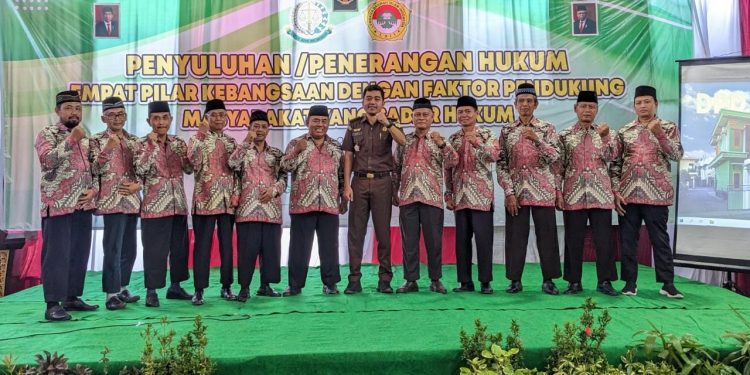 Pengurus DPD, PC dan organisasi sayap LDII Ngawi mendapatkan penyuluhan Empat Pilar Wawasan Kebangsaan pada Kamis (16/2).
