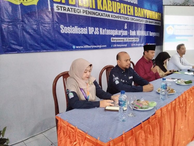 Bank Muamalat Kancab Kabupaten Banyuwangi menyosialisasikan pembiayaan dan tabungan haji pada generasi muda, Sabtu (21/1). Dok: LINES.