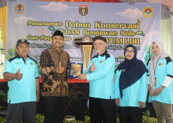 DPP LDII melakukan penanaman pohon sekaligus meresmikan arboretum yang dibangun di sekitar Perkebunan Teh Jamus, Ngawi, Jawa Timur. Peresmian dilakukan oleh Bupati Ngawi Ony Anwar Harsono, Minggu (19/2).