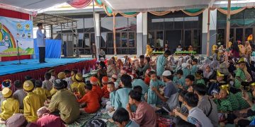 Pengurus Cabang (PC) LDII Sumobito dan Mojoagung berkolaborasi menggelar Festival Anak Sholeh dan Sholehah (FASS) di Masjid Al Mujtahid Madiopuro, Kecamatan Sumobito, Jombang, Minggu (29/1).