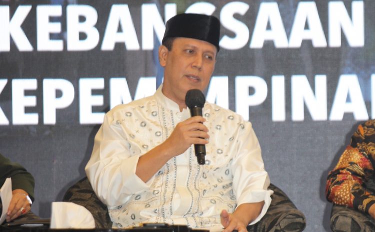 Komjen Pol Boy Rafli Amar jabarkan model kepemimpinan Islam di Indonesia saat acara Tadarus Kebangsaan di Hotel Royal Kuningan, Jakarta, Sabtu (25/3). Dok : Lines