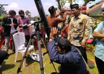 DPD LDII Jember mengikuti pelatihan penggunaan alat untuk penentuan awal puasa Ramadhan DPP LDII dilaksanakan di Bandung Senin (20/3). Dok : Lines.