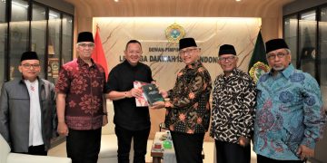 Ketua Komisi IV DPR RI Sudin mengapresiasi pengabdian LDII melalui delapan bidang saat mengunjungi Kantor DPP LDII, Patal Senayan, Jakarta Selatan, Jumat (9/6).