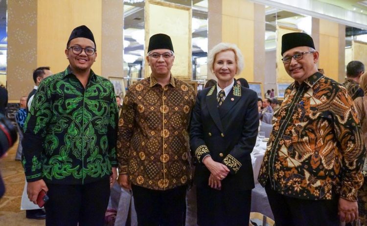 DPP LDII berkesempatan menghadiri undangan Kedutaan Besar Rusia dalam acara perayaan National Day Rusia yang digelar di Grand Ballroom Hotel Mulia Senayan, Jakarta. Foto: LINES.