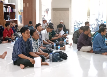 Sosialisasi Garis-Garis Besar Materi dan Target Pembinaan Generasi Penerus, Minggu (25/6) di Masjid At-Taqwa, Wonokusumo, Surabaya.