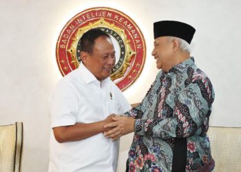 Ketua Umum DPP LDII KH Chriswanto Santoso dan jajarannya, silaturahim ke Badan Intelijen dan Keamanan (Baintelkam) Polri bertemu Komjen Pol. Suntana. Foto: LINES.