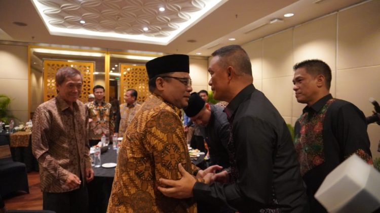 Ketua DPW LDII Jawa Timur, KH. Moch. Amrodji Konawi menghadiri acara pisah sambut Kapolda Jatim pada Sabtu (2810) di Ballroom Lt. 4 Grand City, Surabaya.