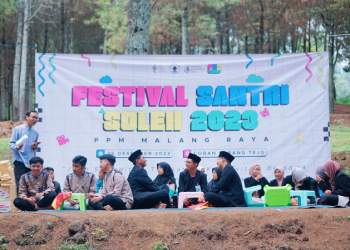 Pondok Pesantren Mahasiswa (PPM) Malang Raya menggelar Festival Santri Soleh (FSS) 2023 di Coban Parang Tejo Rojocamp, Senin (25/12). Dok: LINES.