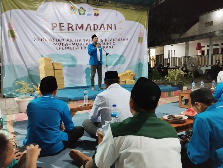 Ketua Dewan Pimpinan Kecamatan KNPI Buduran, Lukman Hakim, menghadiri Pengajian Akhir Tahun yang diselenggarakan PC LDII Buduran, Minggu (31/12) malam. Dok: LINES.