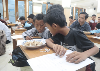 Pelaksanaan Pengajian Akhir Tahun PC LDII Kenjeran di Masjid Nashrullah, Surabaya, Minggu, 31 Desember 2023.