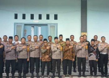 Kapolres Bojonegoro, AKBP Mario Prahatinto berkunjung ke Kantor DPD LDII Kabupaten Bojonegoro pada Kamis (28/12). Dok: LINES.