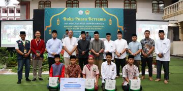 Pondok Pesantren (Ponpes) Wali Barokah dan LDII Kota Kediri menggelar Safari Ramadan di halaman Kantor Ponpes Wali Barokah, Selasa (26/3). Dok: LINES.