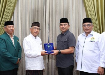 Direktur Intelijen Keamanan (Dirintelkam) Kepolisian Daerah (Polda) Jawa Timur Kombes Polisi Dekananto Eko Purwono berkunjung ke Pondok Pesantren (Ponpes) Al Ubaidah, Kertosono, Nganjuk, pada Selasa (30/1). Kehadiran mereka didampingi Ketua DPW LDII Jawa Timur Moch. Amrodji Konawi dan para pengurus DPW LDII Jawa Timur. Foto: LINES.