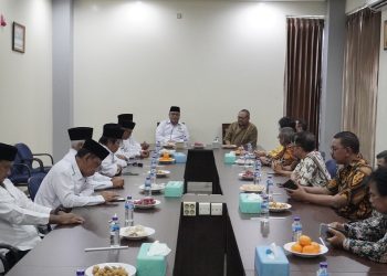 Jajaran DPW LDII Jawa Timur menerima kunjungan Komisi Pengembangan Hubungan Umat Beragama dan Bermasyarakat (PHUBB) Keuskupan Surabaya, pada Rabu (1/5). Dok: LINES.